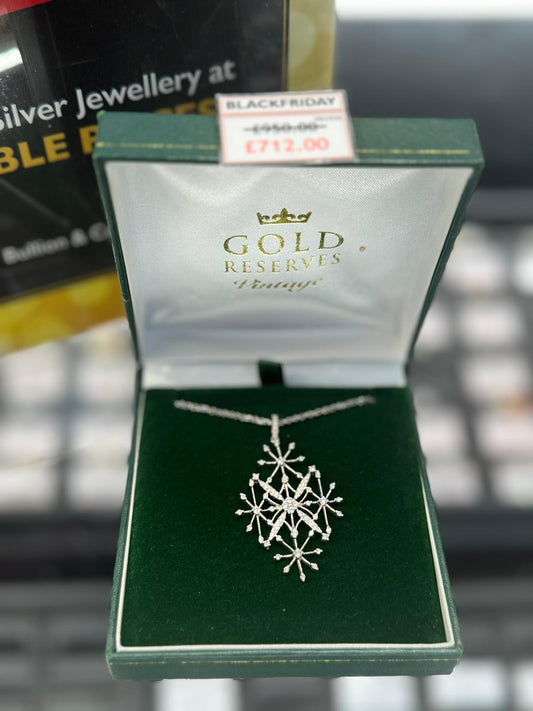 9ct White Gold & Diamond Set Star/Snowflake vintage Necklace in a green jewellery box