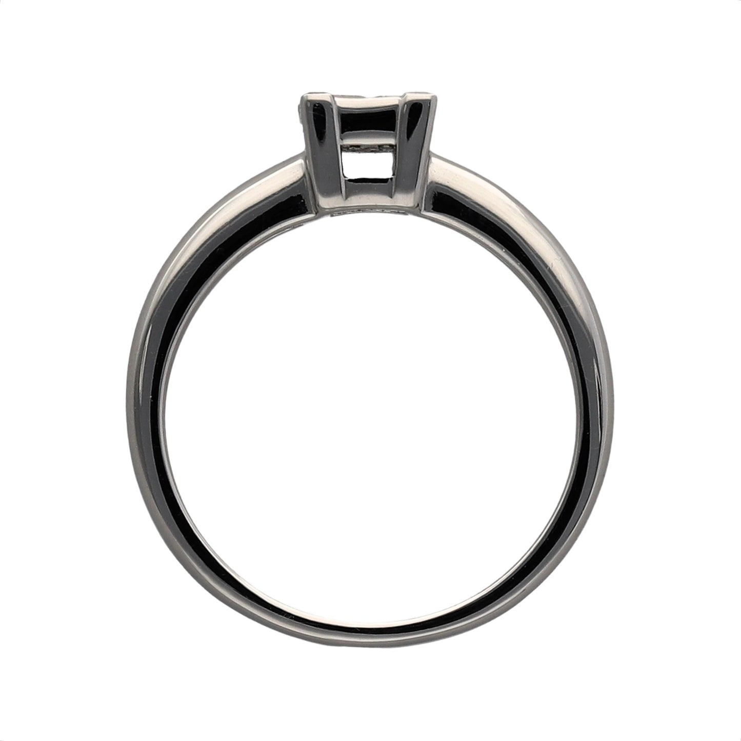 18ct White Gold & Diamond Illusion Solitaire Ring