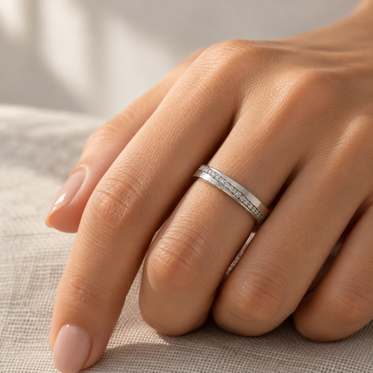 9ct White Gold & Cubic Zirconia Band Ring