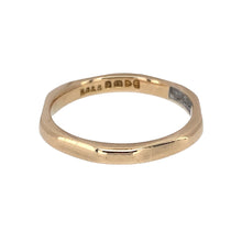 Load image into Gallery viewer, Preowned 18ct Yellow Gold 2mm Hexagon Style Band Ring in size L with the weight 2.80 grams
