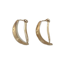 Load image into Gallery viewer, Preowned 9ct Yellow Gold Star Patterned Huggie Clip on Earrings with the weight 2.30 grams
