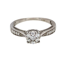 Load image into Gallery viewer, 9ct White Gold &amp; Diamond Set Illusion Set Solitaire Ring
