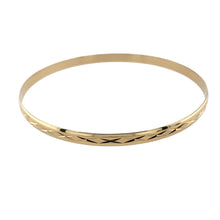 Load image into Gallery viewer, 9ct Solid Gold Engraved Patterned Bangle
