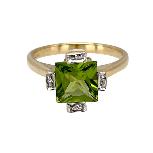 9ct Gold Diamond & Peridot Set Dress Ring