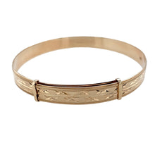 Load image into Gallery viewer, 9ct Solid Gold Patterned Expanding Bangle
