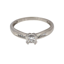 Load image into Gallery viewer, 9ct White Gold &amp; Diamond Set Solitaire Ring
