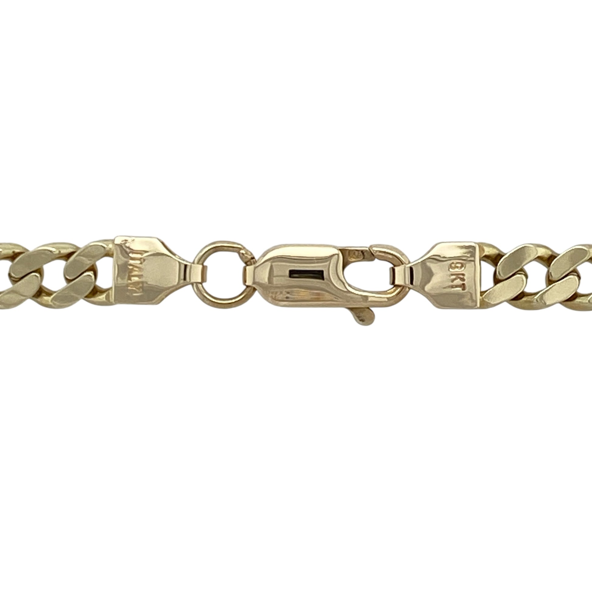 Add classic shine and bold simplicity to your collection with this pre-owned 9ct yellow gold curb chain—timeless, durable, and effortlessly stylish.
Design: This 20-inch chain features flat, interlocking curb links with a 5mm width, offering a clean, structured look with lasting appeal.
Material: Made from 9-carat yellow gold, the polished finish enhances the smooth link design and gives a rich, golden glow.