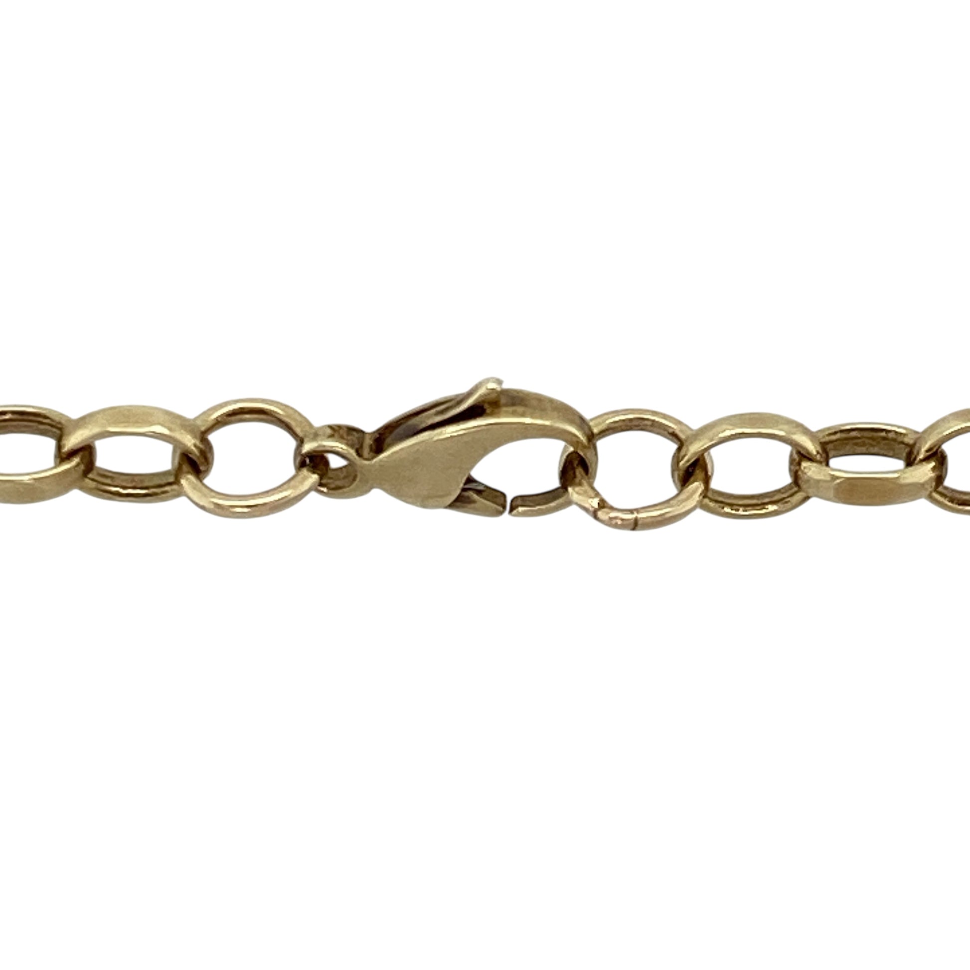 Bring bold elegance and timeless style to your collection with this pre-owned 9ct yellow gold Belcher chain—a classic design perfect for both everyday wear and statement looks.
Design: The 20" chain features traditional round Belcher links, measuring 4mm in width for a strong yet refined appearance.
Material: Made from 9-carat yellow gold, the polished finish enhances the rounded links and adds lasting appeal.