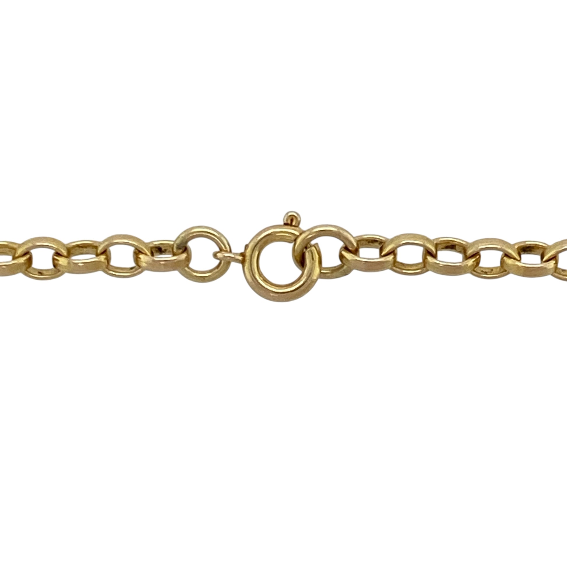 Bring classic elegance and golden versatility to your collection with this pre-owned 9ct yellow gold Belcher chain—a timeless design suited to both everyday wear and statement styling.
Design: The 22" chain features traditional Belcher links, measuring 3mm in width for a refined and balanced look.
Material: Made from 9-carat yellow gold, the polished finish enhances the rounded links and adds lasting appeal.