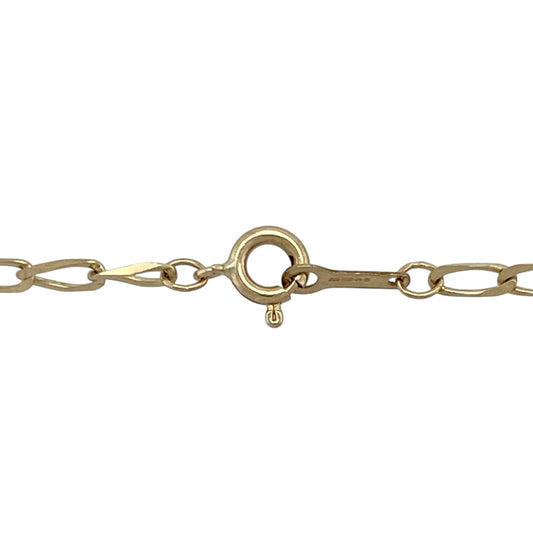 Bring refined simplicity and golden elegance to your collection with this pre-owned 9ct yellow gold open curb chainβa versatile design perfect for layering or pairing with a pendant.
Design: The 26" chain features open curb links, each measuring 2mm in width for a fine and understated look.
Material: Made from 9-carat yellow gold, the polished finish enhances the open link design and adds timeless appeal.