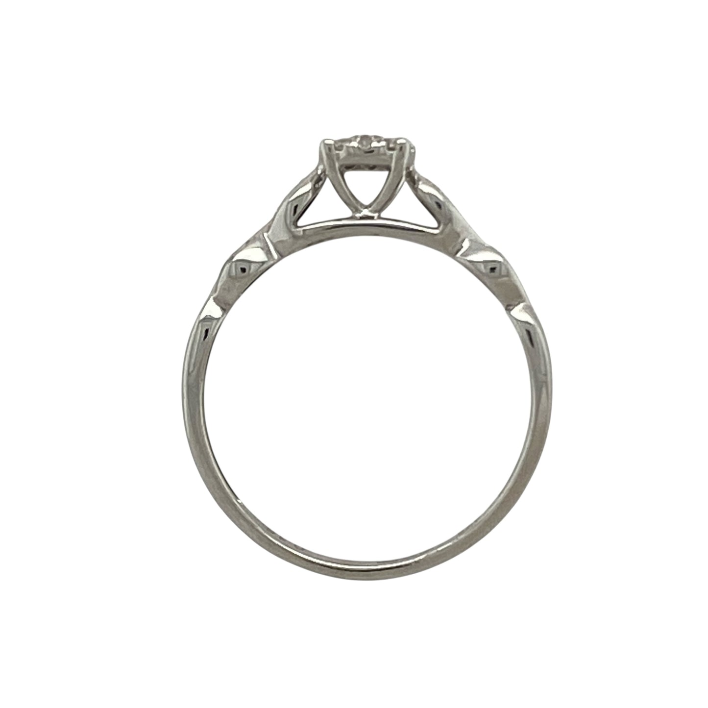 9ct White Gold & Diamond Illusion Set Solitaire Ring