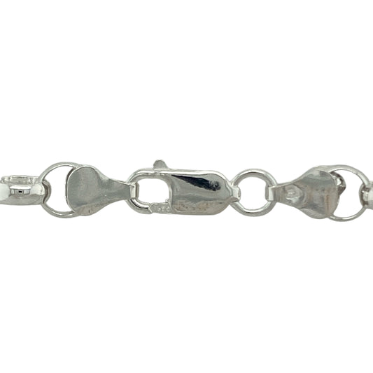 Bring bold sophistication and timeless appeal to your collection with this pre-owned 925 silver 20" Belcher chain, combining classic design with a substantial, polished finishβperfect for statement wear or everyday style.
Design: The chain features a traditional Belcher link pattern with rounded links measuring 7mm wide, creating a strong and eye-catching look with smooth, flowing movement.