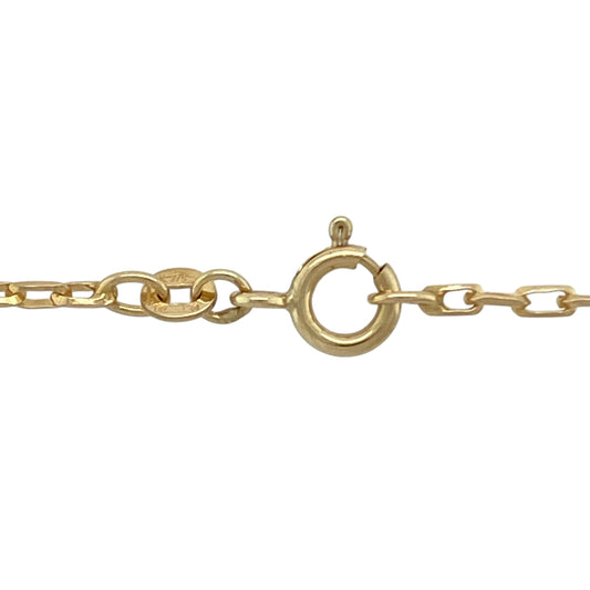 Bring refined sparkle and classic elegance to your collection with this pre-owned 9ct yellow gold faceted belcher chainβan understated yet stylish choice for everyday wear.
Design: Featuring a traditional belcher link style with delicate faceted detailing, the chain offers subtle light-catching sparkle across its 2mm-wide links.
Material: Made in 9-carat yellow gold, the polished finish enhances the faceted texture with a warm, radiant glow.