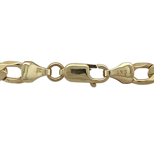 Bring bold style and warm golden shine to your collection with this pre-owned 9ct yellow gold Figaro chainβan iconic piece offering timeless appeal and confident presence.
Design: This 22" Figaro chain features 5mm alternating long and short links, creating a distinctive, eye-catching pattern with a smooth and stylish drape.
Material: Made from 9-carat yellow gold, the chain displays a polished, radiant finish that enhances its rich golden tone.