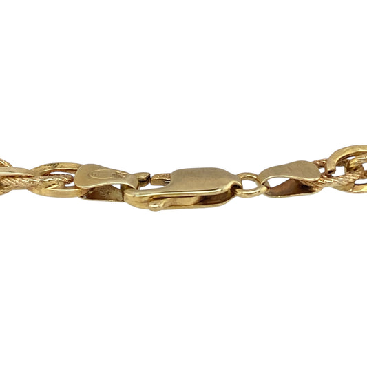 Bring bold style and classic texture to your jewellery collection with this pre-owned 9ct yellow gold Prince of Wales bracelet β a striking piece with a refined, intricate finish.
Design: Measuring 7.75" in length, the bracelet features a 5mm wide Prince of Wales link, known for its twisted, interwoven design that creates depth, movement and eye-catching detail.
Material: Made from 9ct yellow gold, the polished finish enhances the rich, warm tone of the metal and highlights the braceletβs textured links.