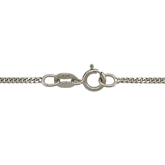 Bring refined simplicity and timeless elegance to your jewellery collection with this pre-owned 18ct white gold pendant curb chain, a classic and versatile piece ideal for everyday wear or pairing with a favourite pendant.
Design: The chain features a traditional curb link profile with fine, closely set links that sit smoothly against the neckline. With a delicate 1mm link width, it offers a clean and understated look.
