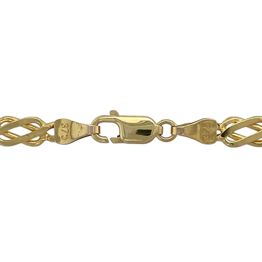Bring heritage-inspired style and enduring elegance to your jewellery collection with this pre-owned 9ct yellow gold Celtic knot chain, a distinctive design rooted in tradition and timeless appeal.
Design: The chain features interlinked Celtic knot-style links with a width of approximately 4mm, creating a bold and intricately detailed look.
Material: Made from polished 9-carat yellow gold, the warm golden tone highlights the depth and character of the Celtic-inspired pattern.