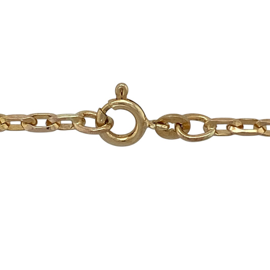 Bring classic strength and subtle sparkle to your jewellery collection with this pre-owned 9ct yellow gold faceted belcher chain.
Design: The chain features a traditional belcher link design with faceted links, adding gentle sparkle and texture to a timeless style.
Material: Made from 9-carat yellow gold, the warm polished finish enhances the faceted detailing and rich gold tone.
