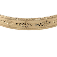 Load image into Gallery viewer, Preowned 9ct Yellow Solid Gold Patterned Expanding Bangle with the weight 17.60 grams and bangle width is 9mm. The bangle diameter is 6.7cm when closed and 7.7cm when fully expanded
