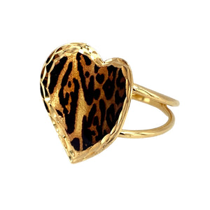 Preowned 18ct Yellow Gold Leopard Print Heart Dress Ring in size L with the weight 4.50 grams. The front of the ring is 21mm high