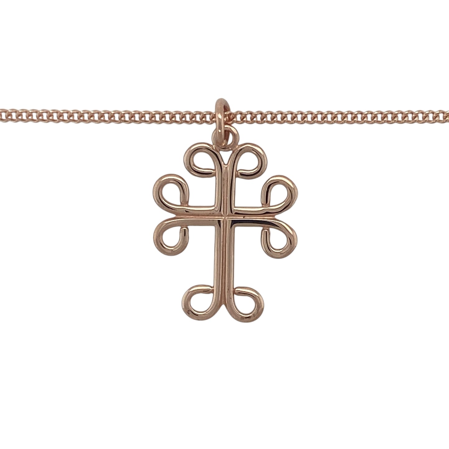 Bring heritage symbolism and timeless elegance to your collection with this pre-owned 9ct rose Welsh gold Celtic-style cross pendant necklace, a meaningful design with lasting beauty.
Design: The pendant measures 2.7cm long including the bail and features a traditional Celtic cross design with intricate detailing, suspended from an 18" curb chain.
Material: Made from 9-carat rose Welsh gold, the warm tone highlights the Celtic styling while celebrating the rarity and heritage of Welsh gold.
