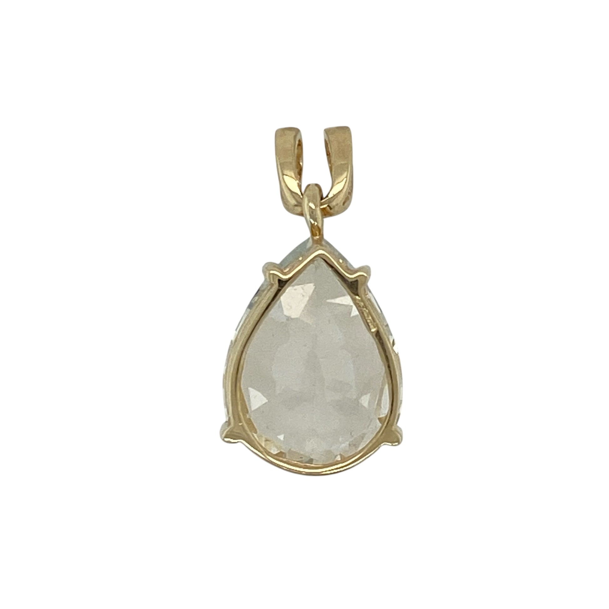 Bring radiant sparkle and timeless elegance to your collection with this pre-owned 9ct yellow gold cubic zirconia teardrop pendant, offering a striking design with classic appeal—perfect for both everyday wear and special occasions.
Design: The pendant features a large 16mm by 12mm teardrop-shaped cubic zirconia, creating a bold and eye-catching focal point.
Material: Made from 9-carat yellow gold, the polished finish enhances the brilliance of the stone with a warm golden frame.