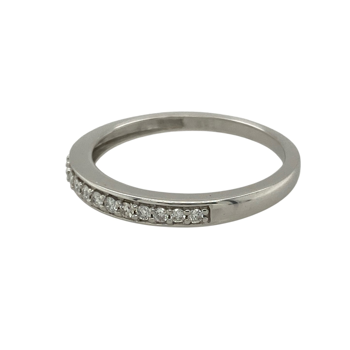 Add subtle sparkle and elegance to your collection with this pre-owned 9ct white gold diamond band ring, a refined piece perfect for stacking, everyday wear, or marking a special occasion.
Design: The ring features a slim band with a row of sparkling diamonds along the front, offering understated brilliance in a timeless style.
Material: Made from 9-carat white gold, the polished finish provides a sleek and modern backdrop to enhance the diamonds’ natural sparkle.