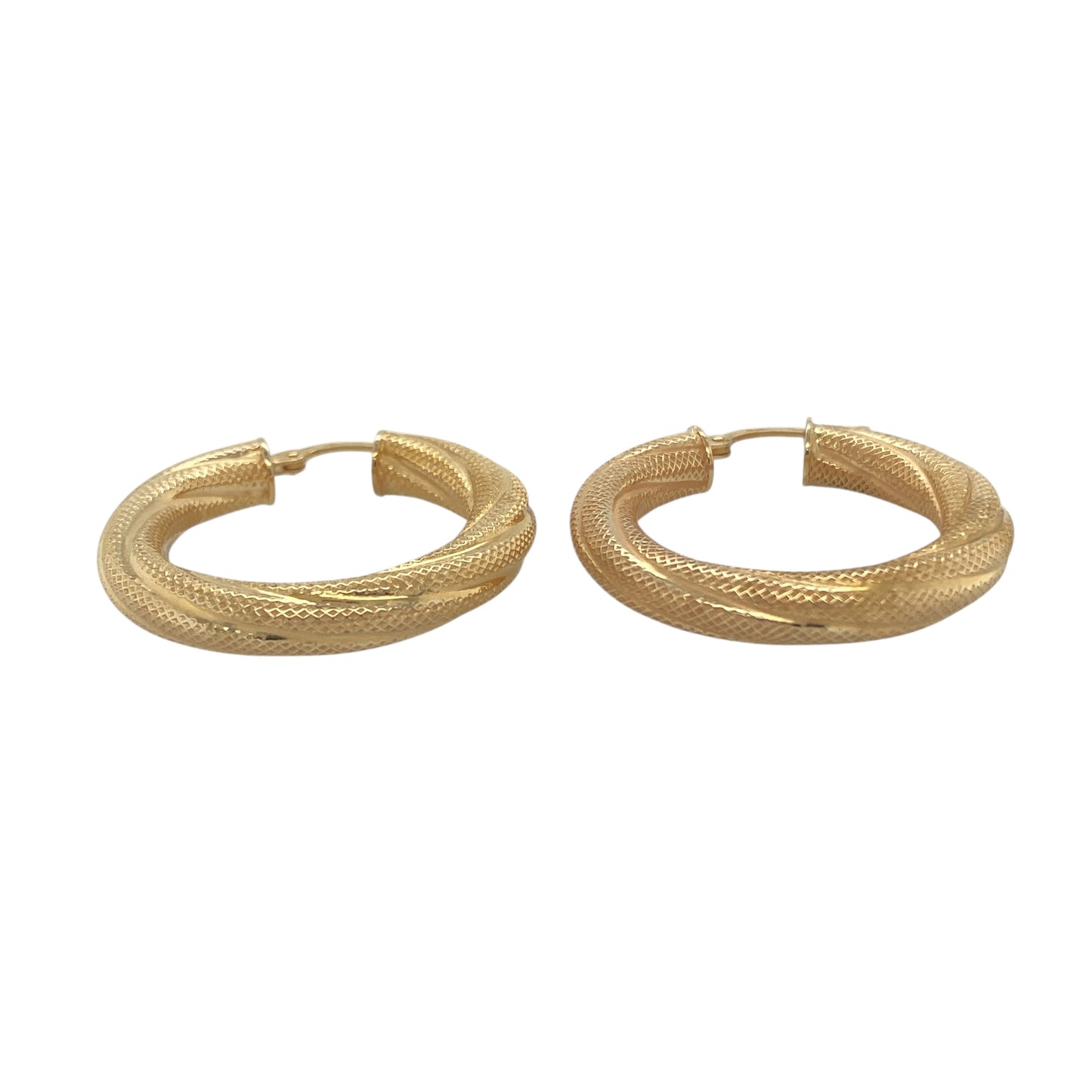 Bring timeless sophistication and golden warmth to your collection with these pre-owned 9ct yellow gold patterned twist hoop creole earrings, offering classic style with a touch of detail—ideal for elevating both everyday looks and special occasions.
Design: The earrings feature a twisted creole design with subtle patterning, creating an elegant play of texture and shine that enhances their versatile appeal.