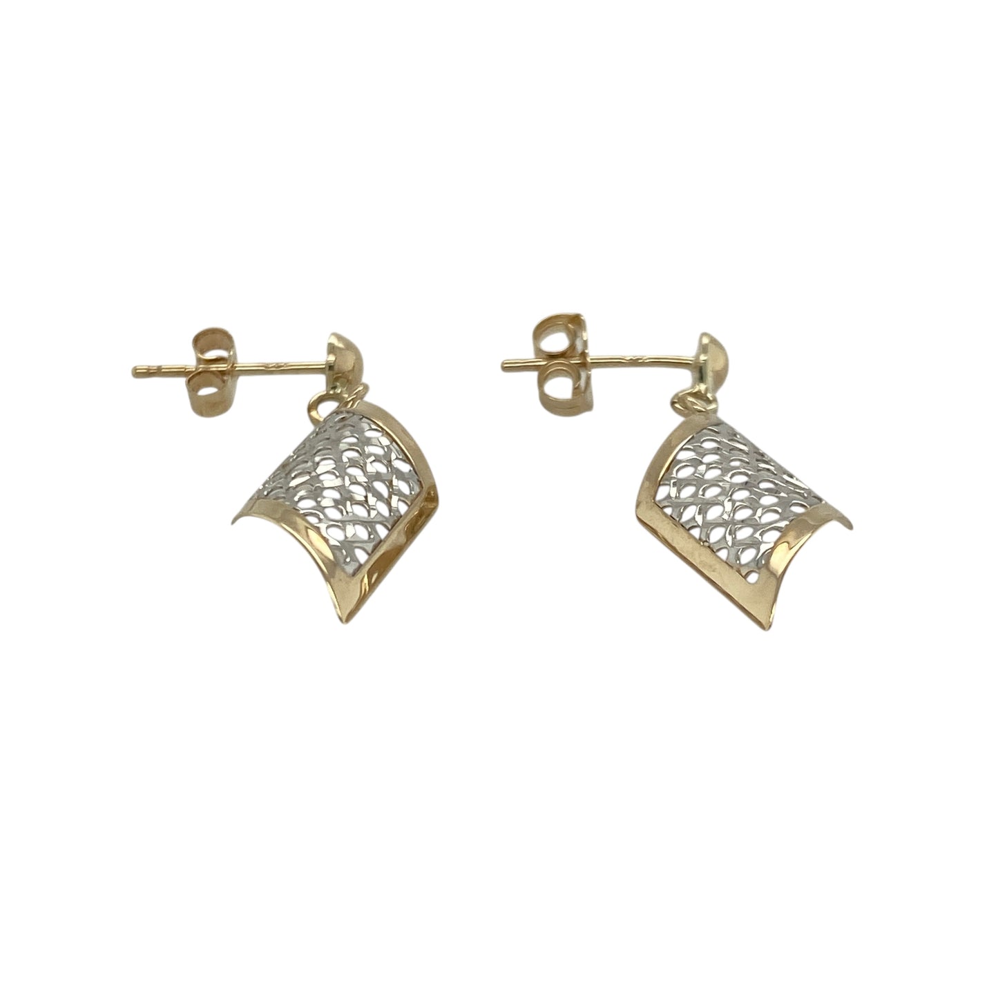 Bring elegant contrast and delicate movement to your look with these pre-owned 9ct yellow and white gold open weave drop earrings—perfect for adding sophistication to any outfit.
Design: Each earring features an intricate open weave pattern that blends yellow and white gold tones, creating a graceful interplay of light and texture. The elongated drop design adds fluidity and timeless charm.