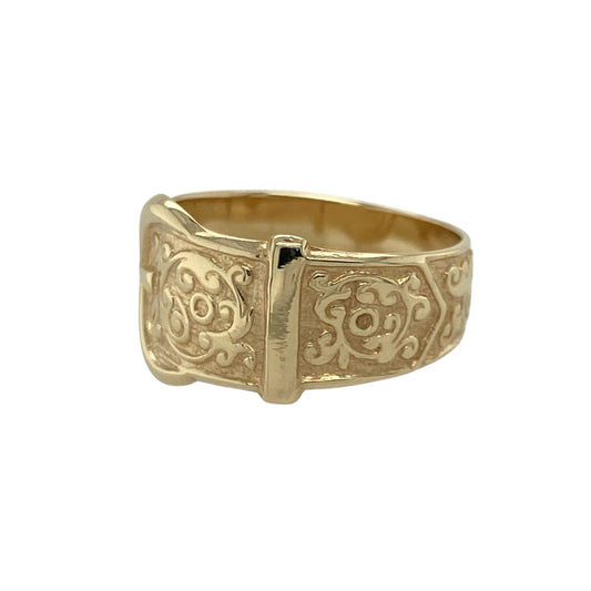 Add classic charm and vintage-inspired style to your collection with this pre-owned 9ct yellow gold patterned buckle ring — a meaningful design symbolising loyalty, friendship, and enduring love.
Design: The ring features a detailed buckle motif at the front, measuring 11mm high, with intricate patterned detailing that enhances its traditional appeal and texture.
Material: Made from 9-carat yellow gold, the warm tone highlights the craftsmanship and gives the piece a rich, polished finish.