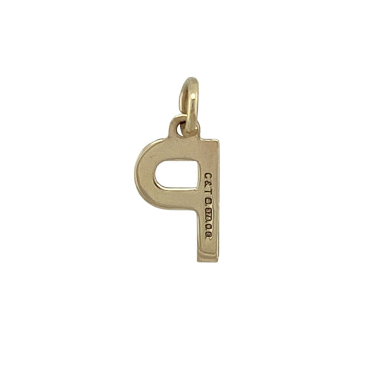Add a personal touch of elegance to your collection with this pre-owned 9ct yellow gold initial ‘P’ pendant, offering timeless simplicity and meaningful style—perfect for everyday wear or as a thoughtful gift.
Design: The pendant features a classic initial ‘P’ in polished yellow gold, creating a sleek and versatile look that complements any chain or layering style.
Material: Made from 9-carat yellow gold, the smooth finish enhances its warm tone and enduring appeal.