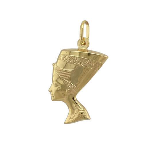 Bring historical elegance and distinctive style to your collection with this pre-owned 9ct yellow gold Nefertiti head pendant—a striking piece inspired by the beauty and legacy of ancient Egypt.
Design: The pendant features a finely detailed depiction of Queen Nefertiti’s profile, capturing her regal poise and timeless grace in a classic design.
Material: Made from 9-carat yellow gold, the polished finish enhances the intricate craftsmanship and gives the piece a rich, radiant glow.