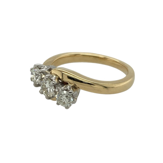 Bring graceful movement and impressive sparkle to your collection with this pre-owned 18ct yellow gold diamond twist trilogy ring—an elegant piece offering timeless beauty and refined brilliance.
Design: This size J ring features a flowing twist design that frames a classic trilogy of diamonds, creating a balanced and eye-catching display with soft, elegant curves.
