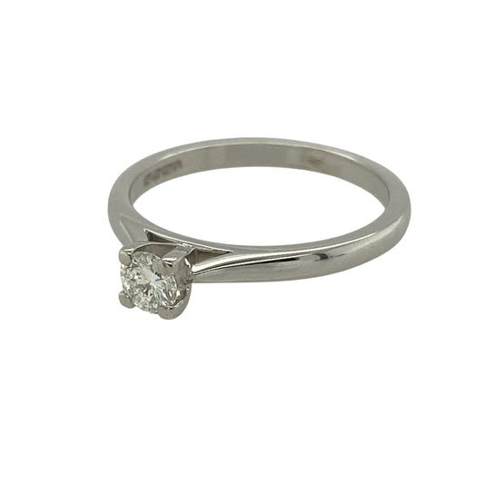 Bring classic sparkle and modern elegance to your jewellery collection with this new 9ct white gold diamond solitaire ring — a timeless piece with bright, refined charm.
Design: The ring features an approximately 0.25ct brilliant-cut diamond at the centre, offering lively, eye-catching sparkle in a traditional solitaire style.
Material: Made from 9ct white gold, the polished finish enhances the cool, contemporary tone of the metal and beautifully complements the diamond’s brilliance.