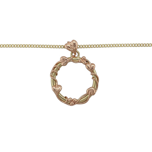 Bring meaningful symbolism and elegant two-tone beauty to your collection with this pre-owned 9ct yellow and rose gold Clogau Tree of Life circle pendant necklaceβan expressive piece celebrating growth, connection, and heritage.
Design: The pendant measures 2.8cm long including the bail and features the iconic Tree of Life motif framed within a polished circle. The flowing branches and leaves in yellow and rose gold create depth, warmth, and a beautifully balanced design.