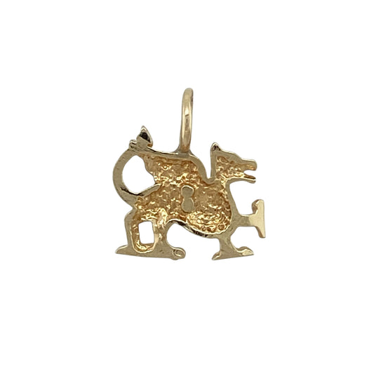 Bring bold Welsh symbolism and timeless style to your jewellery collection with this pre-owned 9ct yellow gold Welsh dragon pendant, a striking emblem of heritage and strength.
Design: The pendant features the iconic Welsh dragon motif, symbolising power, protection, and national pride, presented in a detailed and recognisable form.
Material: Made from 9-carat yellow gold, the warm polished finish enhances the detailing and gives the pendant a rich golden glow.