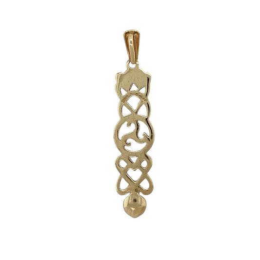 Bring romantic symbolism and traditional Welsh charm to your jewellery collection with this pre-owned 9ct yellow gold Celtic pattern and double heart lovespoon pendant, a meaningful piece rich in heritage.
Design: This pendant features a classic lovespoon design incorporating a Celtic pattern and double heart motif, symbolising love, unity, and everlasting connection.
Material: Made from 9-carat yellow gold, the warm polished finish enhances the detailed Celtic styling and timeless appeal.