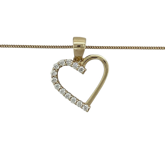 Bring romantic charm and gentle sparkle to your jewellery collection with this pre-owned 9ct yellow gold cubic zirconia set open heart pendant necklace, offering a timeless symbol of love with elegant detail—perfect for everyday wear or gifting.
Design: The pendant features an open heart shape accented with cubic zirconia, creating a delicate and eye-catching look. The pendant measures approximately 1.9cm in length including the bail, giving it a graceful presence.