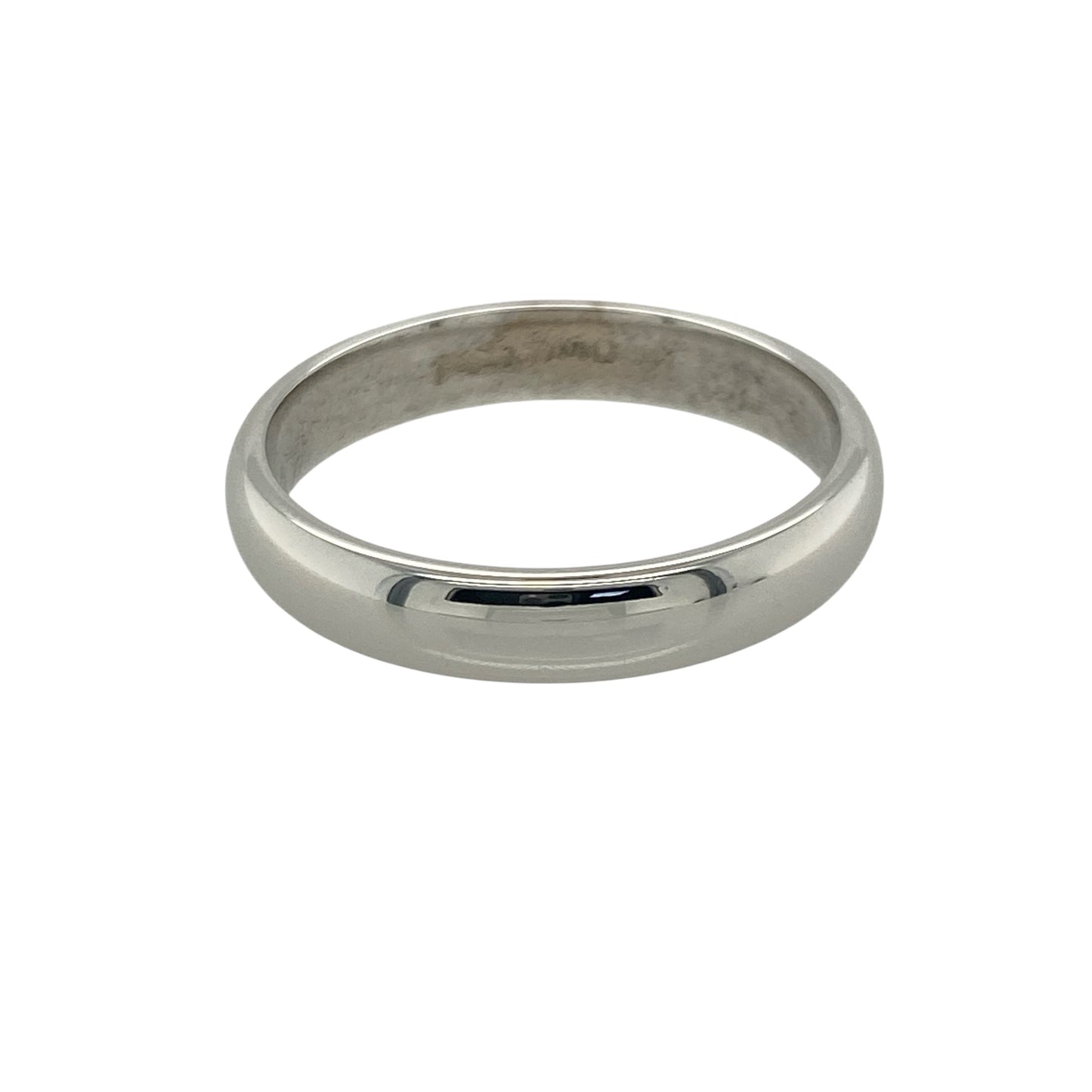 Bring modern elegance and timeless simplicity to your collection with this pre-owned 9ct white gold 4mm wedding band ring, combining classic design with a sleek contemporary finish—perfect as a symbol of love or refined everyday style.
Design: The ring features a traditional 4mm band with a smooth, rounded profile, offering a clean and sophisticated appearance suitable for any occasion.
Material: Made from 9-carat white gold, the polished finish enhances the ring’s bright, silvery lustre and modern appeal.