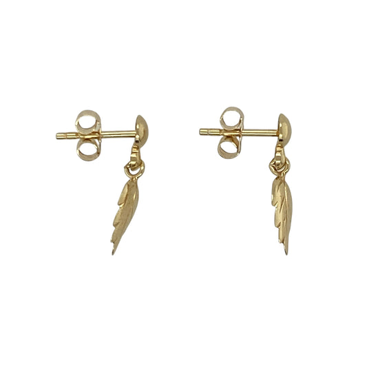 Bring delicate elegance and natural charm to your collection with these pre-owned 9ct yellow gold leaf stud drop earrings, combining graceful design with timeless style—perfect for both everyday wear and special occasions.
Design: Each earring features a dainty leaf drop suspended from a simple stud, creating gentle movement and a subtle, nature-inspired look.
