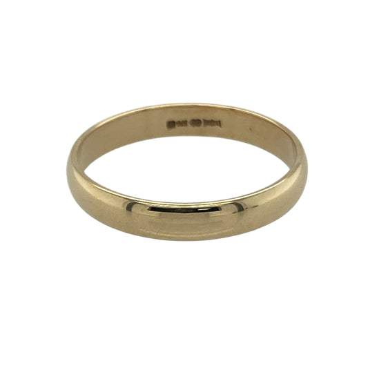 Bring classic simplicity and timeless elegance to your collection with this pre-owned 9ct yellow gold 3mm wedding bandβan enduring piece made for everyday wear.
Design: Featuring a traditional 3mm band, the ring offers a smooth and refined profile that suits any style.
Material: Made in 9-carat yellow gold, the polished finish provides a warm and classic look.
Ring Detail: Its timeless design makes it ideal as a wedding band, stacking ring, or minimal everyday piece.