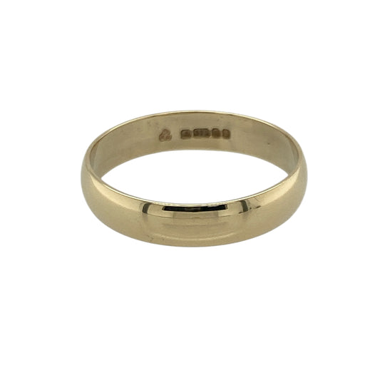 Bring classic elegance and warm golden tone to your collection with this pre-owned 9ct yellow gold wedding bandβan enduring piece offering timeless simplicity and everyday comfort.
Design: This size O band features a smooth 4mm profile, giving it a slightly wider traditional look while maintaining a refined, understated style.
Material: Made from 9-carat yellow gold, the polished finish enhances its soft, radiant glow.