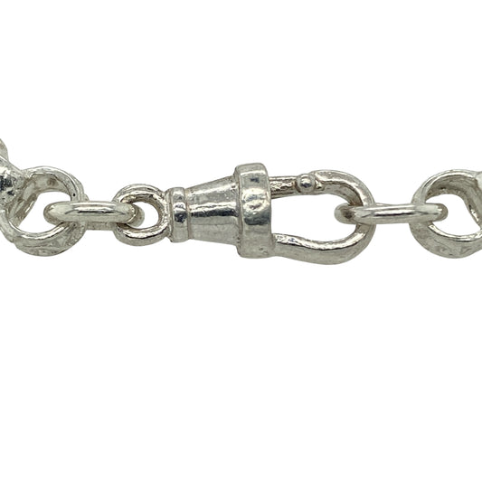 Bring heartfelt sentiment and modern sparkle to your jewellery collection with this new 925 silver & cubic zirconia set βMomβ belcher bracelet, offering meaningful design with a polished finish.
Design: The bracelet features a patterned belcher link style, finished with a βMomβ charm set with cubic zirconia for added sparkle and emotional significance.
Material: Made from solid 925 sterling silver, the polished finish delivers bright shine and lasting durability.