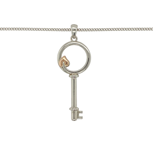 Bring meaningful symbolism and elegant design to your jewellery collection with this pre-owned 925 silver and 9ct rose gold Clogau Tree of Life key pendant necklace.
Design: The pendant is shaped as a key featuring the iconic Tree of Life motif, symbolising growth, strength, and new beginnings, with a total length of approximately 4.2cm including the bail for a striking presence.