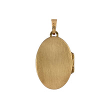Load image into Gallery viewer, Preowned 9ct Yellow Gold Engraved Patterned Family Oval Locket with the weight 3.80 grams
