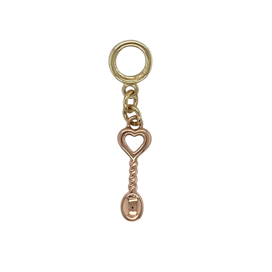 Add a touch of romantic heritage and subtle sparkle to your jewellery collection with this pre-owned 9ct yellow and rose gold Clogau lovespoon charm, featuring a delicate diamond accent and timeless Welsh symbolism—perfect for charm bracelets or necklaces.
Design: The charm is styled in the traditional Welsh lovespoon motif, symbolising love, loyalty, and togetherness, enhanced by a single diamond detail for a hint of refined sparkle.