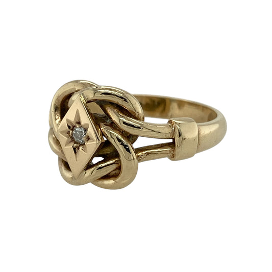 Introduce classic vintage character to your jewellery collection with this pre-owned 9ct yellow gold diamond vintage knot ring, offering timeless symbolism and subtle sparkleβperfect for those who appreciate traditional design with enduring appeal.
Design: This vintage-style ring showcases a bold knot motif at the front, accented with diamonds that add gentle brilliance while enhancing the intricate, intertwined design.