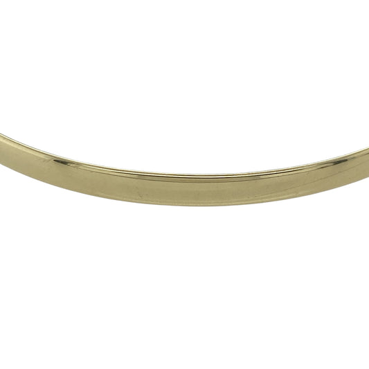 Add effortless elegance to your jewellery collection with this pre-owned 9ct yellow solid gold plain bangle, a timeless and versatile piece perfect for everyday wear or layering with other gold bracelets.
Design: This classic plain bangle features a smooth, polished finish with a 4mm width, offering a clean and understated look. The simple rounded profile gives it a refined appearance that complements both casual and formal outfits.