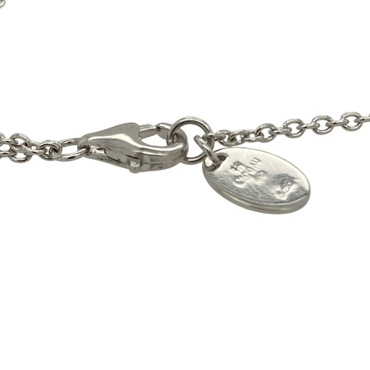 Add a heartfelt and meaningful piece to your jewellery collection with this pre-owned sterling silver and 9ct rose gold Clogau paw print heart bracelet, a charming design perfect for animal lovers or as a thoughtful gift.
Design: The bracelet features a delicate heart charm detailed with a paw print motif, symbolising the special bond between pets and their owners. The elegant charm design adds a sentimental touch while maintaining a refined and wearable style.