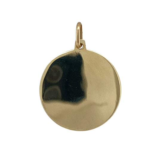 Add a meaningful and timeless piece to your jewellery collection with this pre-owned 9ct yellow gold large round St Christopher pendant, symbolising protection and safe travelβperfect for everyday wear or as a thoughtful gift.
Design: The pendant features a classic round design with the iconic St Christopher motif at the centre, surrounded by the inscription βSaint Christopher Protect Usβ, creating a traditional and recognisable look.